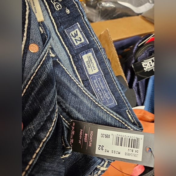 Nwt miss me boot cut jeans - Picture 2 of 2